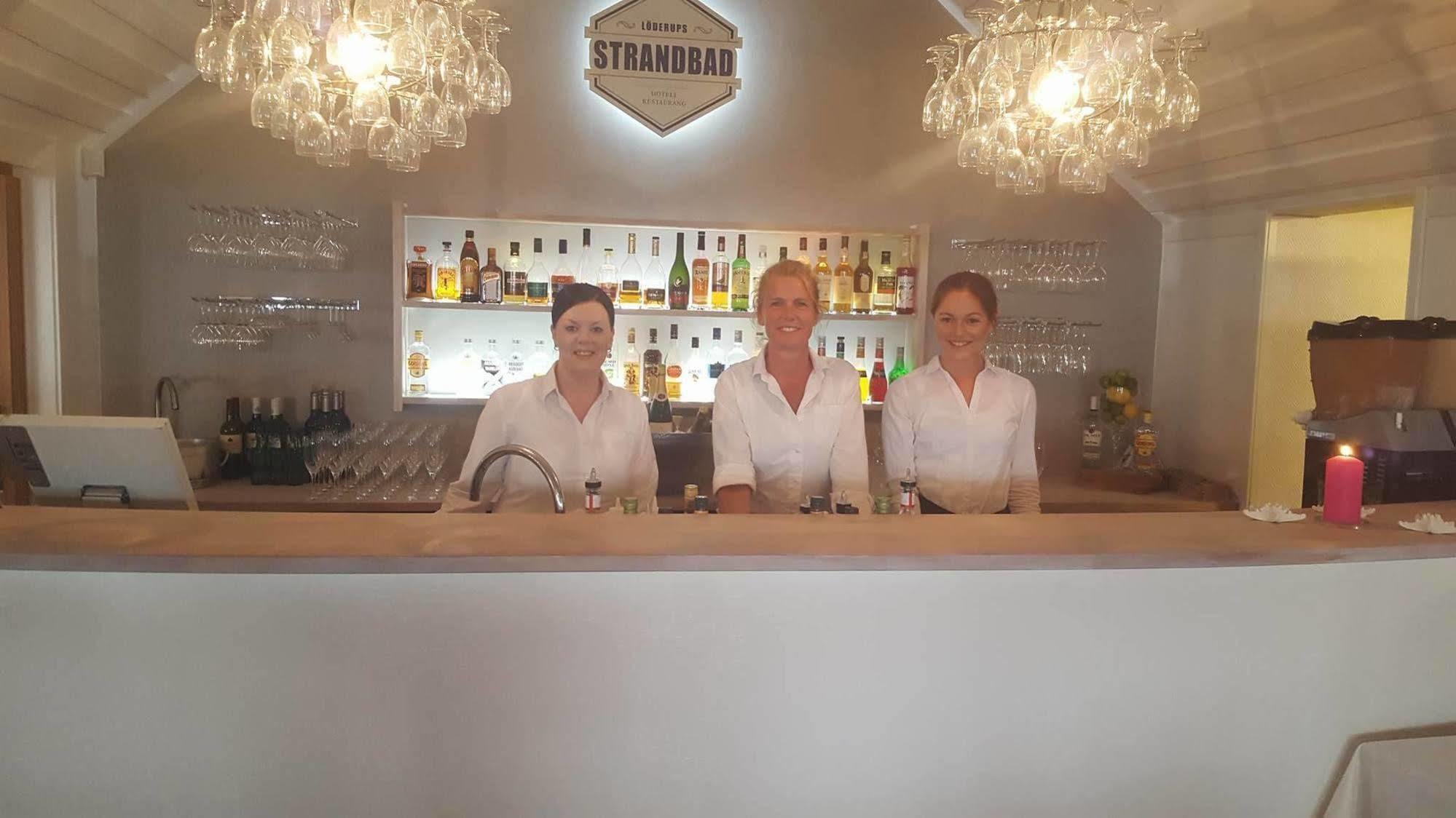 Löderup Strandbad Hotell och Restaurang Bagian luar foto